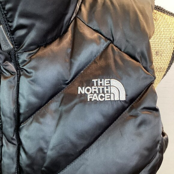 The North Face Womens 550 Down Puffer Vest Medium Black Nylon - Picture 12 of 12